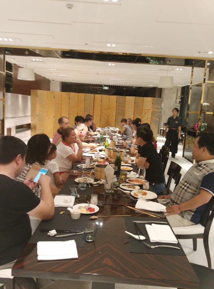 每一次的聚餐活动,不仅收获了味蕾的享受,更是提升企业凝聚力的一个